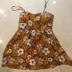 Floral woman’s  Dress in Brown and White